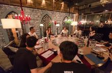 小苍做客线下快闪店  7位大神《饭局狼人杀》开杀