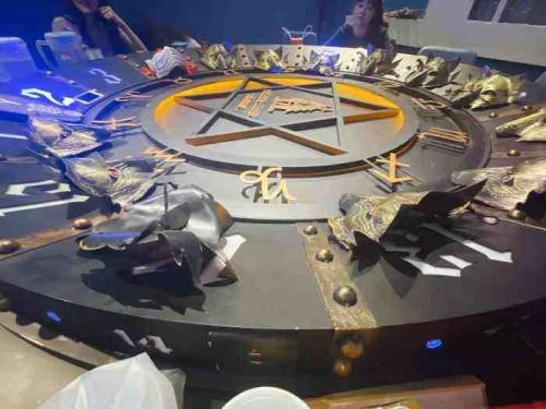 狼人杀游戏现场图1