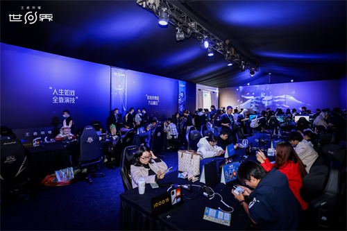 王者荣耀十周年重磅官宣，IP新游《王者荣耀世界》2026年春天与玩家见面