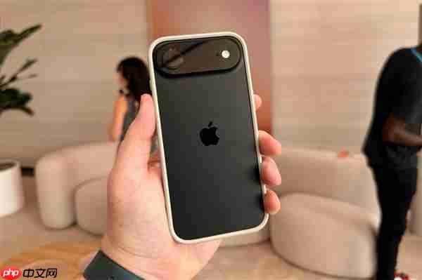 打破苹果记录!iPhone Air暴降2500元:到手价5499元起