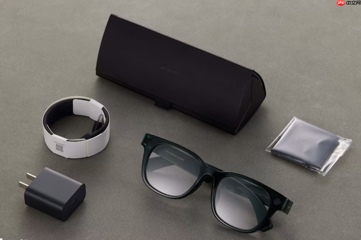 支付宝与小米联手，小米智能眼镜新增智能停车缴费等功能